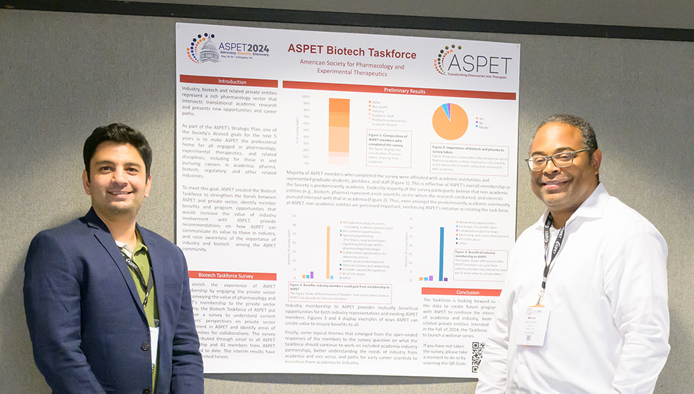 ASPET Biotech Taskforce members Vrushank Bhatt (left) and Marcus Delatte (right), prepare to meet with attendees at ASPET 2024.